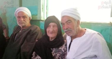 عمرها 108 سنوات وعندها 150 حفيدا.. وفاة أكبر معمرة بالقليوبية (فيديو)