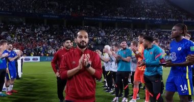 ممر شرفى من نجوم تشيلسى للاعبى الأهلى لاستلام الميدالية البرونزية