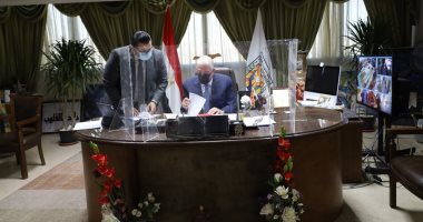 محافظ جنوب سيناء يعتمد نتيجة الشهادة الإعدادية للفصل الدراسي الأول.. صور