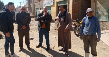نائب محافظ الجيزة يتفقد مشروعات حياة كريمة بمركزى الصف وأطفيح