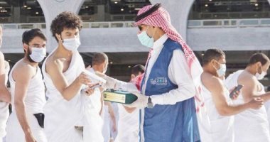 شؤون الحرمين: توزيع 30 ألف كمامة يوميا بالمسجد الحرام