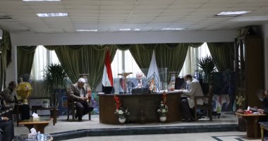 محافظ جنوب سيناء يبحث استعدادات الاحتفال بالعيد القومى للمحافظة.. صور