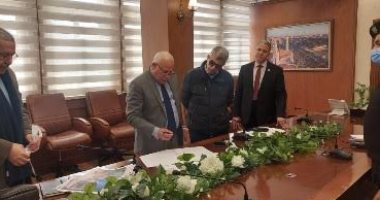 محافظ بورسعيد يتابع مستجدات العمل فى تطوير المرحلة الأولى من الممشى السياحى