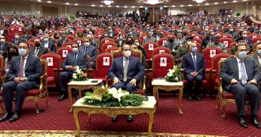 بدء فعاليات افتتاح معرض مصر الدولى للبترول بحضور الرئيس السيسى