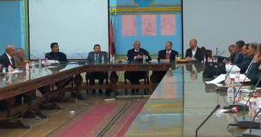 التعليم تناقش تنمية مهارات معلمى الدراسات بالصف الرابع الابتدائى