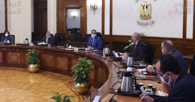 رئيس الوزراء يوجه بتخصيص شقق الموظفين بالعاصمة الإدارية أول مارس
