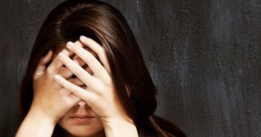 6 إشارات جسدية تدل على إصابة صاحبها بالاكتئاب.. حركة بطيئة وكلام قليل