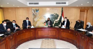محافظ الفيوم يترأس اجتماع المجلس الإقليمي للصحة