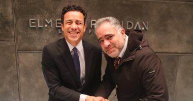 أحمد داود ومحمد شاهين يحتفلان بعيد ميلادهما فى كواليس "suits بالعربى".. صور
