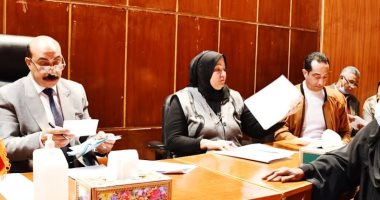 محافظ أسوان يشدد على إخلاء وحدات سكنية تم الاستيلاء عليها بالصداقة القديمة