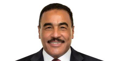 محافظ مطروح يشدد على تطبيق الإجراءات الاحترازية لمواجهة فيروس كورونا 