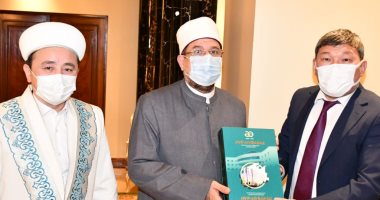 تدريب أئمة تشاد وروسيا فى مصر.. تفاصيل لقاء وزير الأوقاف مع مسئولى الشأن الدينى بالبلدين
