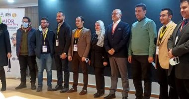 المستشفيات التعليمية تعقد جلسة للجراحات الحية بيوم الجلوكوما