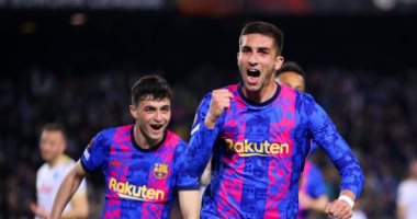 قائمة برشلونة ضد فياريال في الدوري الإسباني .. عودة بيليرين  