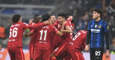 ليفربول ضد إنتر ميلان.. يويفا يتوقع جلوس محمد صلاح على دكة الريدز