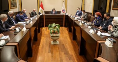 القائم بأعمال وزير الصحة يلتقى رئيس مؤسسة «إينى الإيطالية» لبحث تعزيز التعاون المشترك