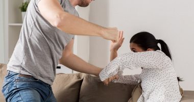 علامات بتحذرك إنه ممكن يضربك بعد الجواز.. عنفه ضد الحيوانات مؤشر خطر