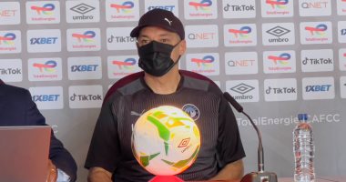 إيهاب جلال عن الجمع بين المنتخب وبيراميدز: يعز عليا أسيب فريقي بدون مدير فني