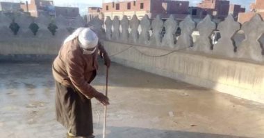 أوقاف القليوبية تشن حملة لرفع مياه الأمطار من أعلى المساجد