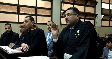 محاكمة شاب وفتاة أسسا تشكيلا عصابيا للابتزاز والسطو الإلكترونى بالمحلة.. فيديو
