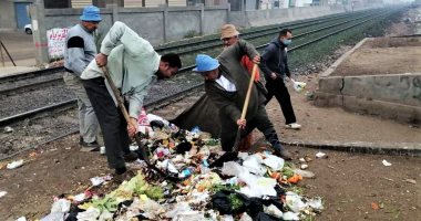 حالة الطقس اليوم .. حملة مكبرة لرفع القمامة بشوارع المحلة رغم هطول الأمطار