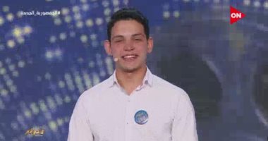 بعد أداء مبهر.. يسرا لمتسابق ببرنامج الدوم: عجبنى أنك بتغير تون صوتك.. هديك صوتى