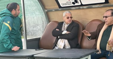 رئيس المقاولون العرب يحفز اللاعبين قبل مواجهة سموحة