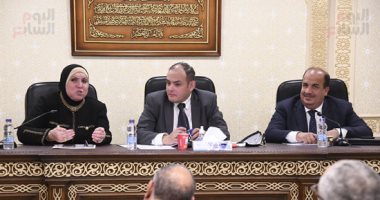 وزيرة الصناعة للنواب: ضوابط جديدة لمزاولة مهنة الوساطة العقارية.. صور
