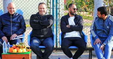 جهاز المنتخب يحضر مران الأهلي ويجتمع مع أفشة وهاني وشريف
