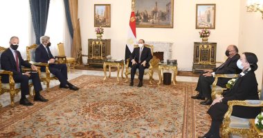 الرئيس السيسي يستقبل المبعوث الرئاسى الأمريكى الخاص للمناخ.. ويؤكد: مصر تتبنى مقاربة شاملة ومحايدة خلال رئاستها لقمة المناخ.. جون كيرى: المجتمع الدولى يشعر بجدية حقيقية من جانب الرئيس السيسي تجاه قضية المناخ