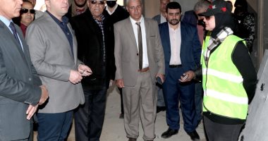محافظ بني سويف يتابع مشروعات "حياة كريمة" في القطاعات الحيوية والخدمية بدلاص