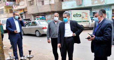محافظ الغربية يتفقد أعمال الرصف فى عدة مناطق بطنطا