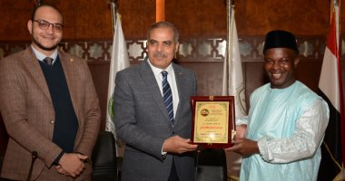 "سفراء الأزهر" تكرم 200 طالب وطالبة من المشاركين فى الدورة التدريبية