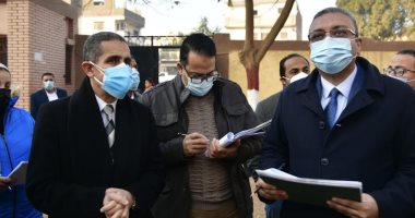 محافظ الغربية يتفقد مشروعات حياة كريمة بكفر الزيات