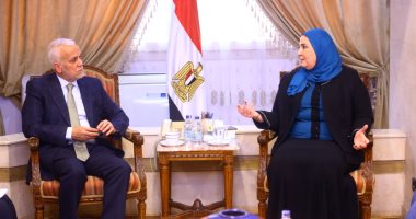 وزيرة التضامن تستعرض مع وزير التنمية الأردنى سبل حماية الأطفال من الإساءة