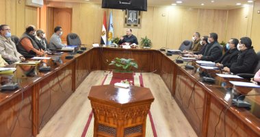 محافظ أسيوط يترأس اجتماع تطوير منظومة العمل بمركز المعلومات والتنسيق الدولى