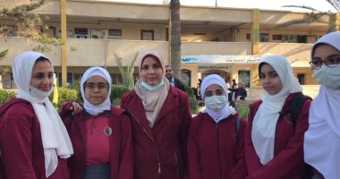 هما دول بناتك يا مصر.. حكاية أذكى 8 طالبات ثانوية عامة بشمال سيناء.. لايف وصور