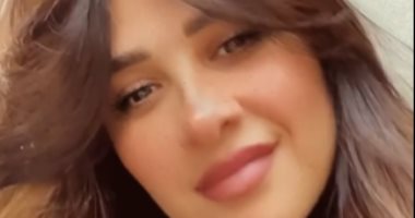 ياسمين عبد العزيز تطل بالأسود في أحدث ظهور لها.. فيديو وصور
