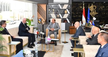 محافظ أسوان يلتقى السفير الإسبانى.. رامون: أسوان فى قلب إسبانيا ولها مكانة خاصة