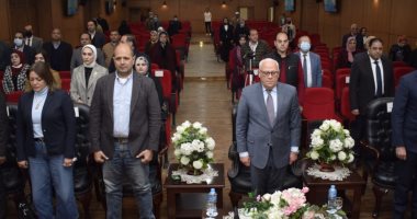 محافظ بورسعيد يؤكد لوفد "طاقة النواب" أهمية حقل ظهر ودوره فى تصدير الغاز