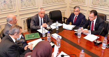 "خارجية النواب" تستعرض إنجازاتها.. ناقشت 11 طلب إحاطة تخص معاناة المواطنين في مكاتب التصديقات.. استضافت 20 مسئولا.. لعبت دورا فى الأزمة الروسية الأوكرانية.. طارق الخولي: حققنا نجاحات بملف الدبلوماسية البرلمانية