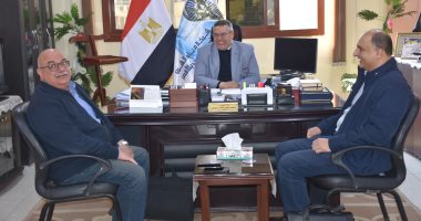 رئيس شركة مياه الأقصر يستقبل وفد الوكالة الأمريكية للتنمية الدولية.. صور