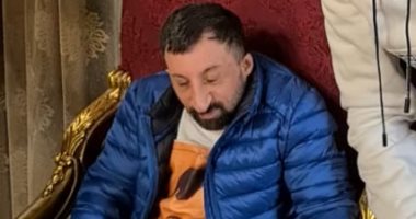 كوكسال بابا يصل مصر لزيارة الأماكن الأثرية.. فيديو