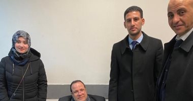 جمارك مطار القاهرة تضبط تهريب عدد من المشغولات الذهبية المرصعة بالألماس
