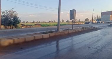 هبوب رياح شديدة وهطول أمطار متقطعة وتوقف حركة الملاحة فى كفر الشيخ.. بث مباشر