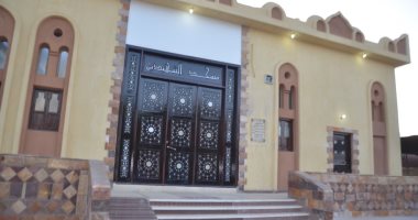 شاهد التجهيزات داخل مسجد الشهيدين خلال افتتاحه اليوم فى إسنا