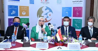 وزيرة التضامن تلتقى عددًا من الرائدات الاجتماعيات فى أسوان.. صور