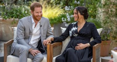 فستان ميجان ماركل فى متحف الموضة بعد اختياره "ثوب العام 2021"