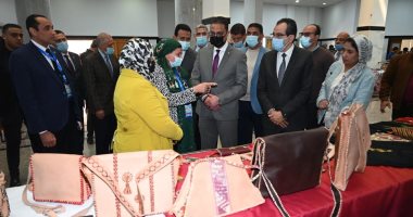 محافظ الفيوم بافتتاح منتدى تمكين الفتيات: القيادة السياسية تدعم قضايا المرأة