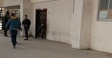 رماه من القطار لسرقة هاتفه..أولى جلسات محاكمة المتهم بقتل طالب الغربية (فيديو)